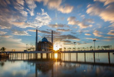 Keren Banget! Wisata Pantai Losari Di Makassar Bikin Betah Ga Mau Pulang!