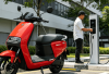 Motor Listrik Gesit E2 Laris Manis di Indonesia! Subsidi Membuat Harga Makin Menggoda!